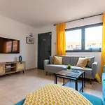 Casa 13 Next To Lagos Highspeed Wifi